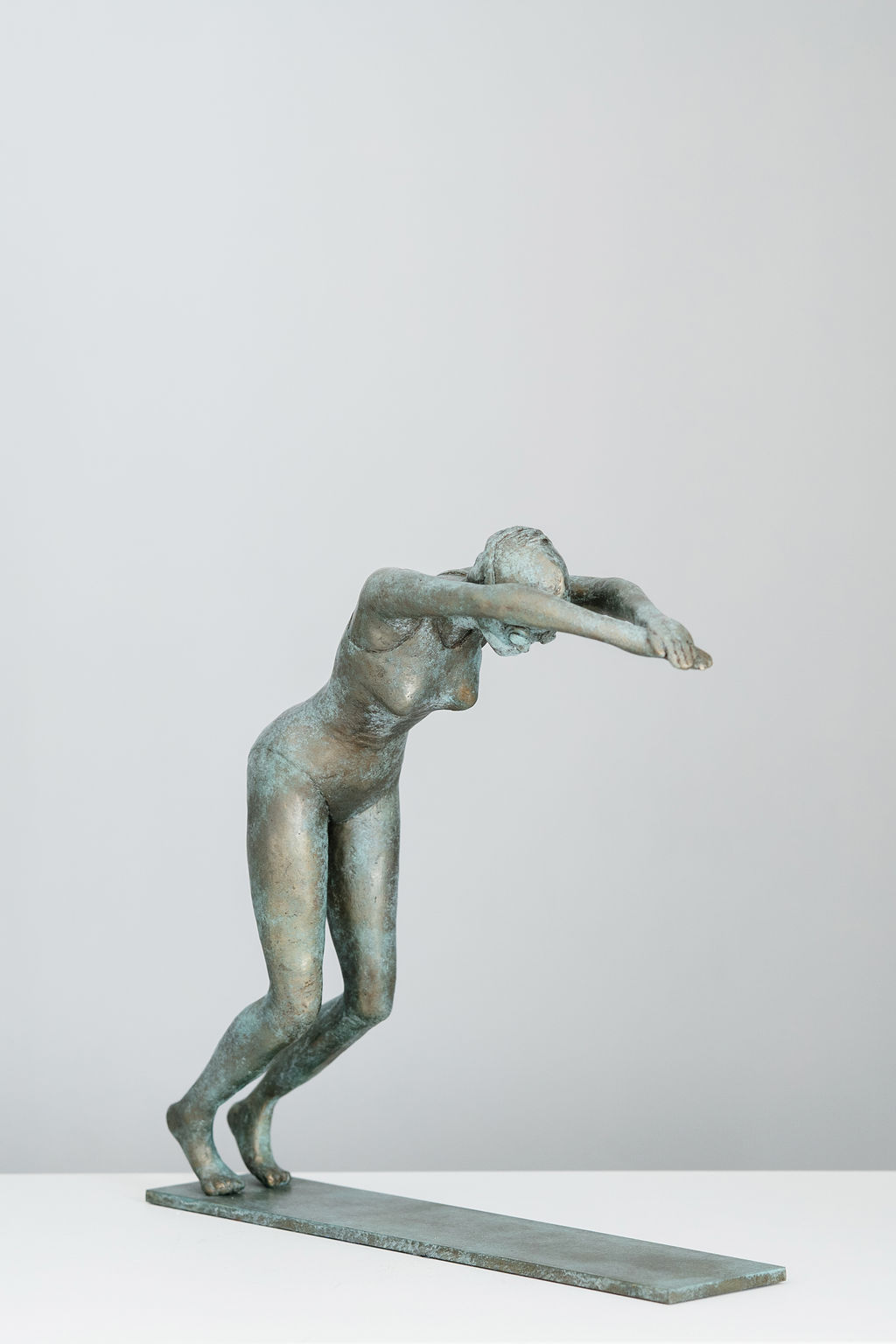 le plongeon sculpture. bronze 3-quart