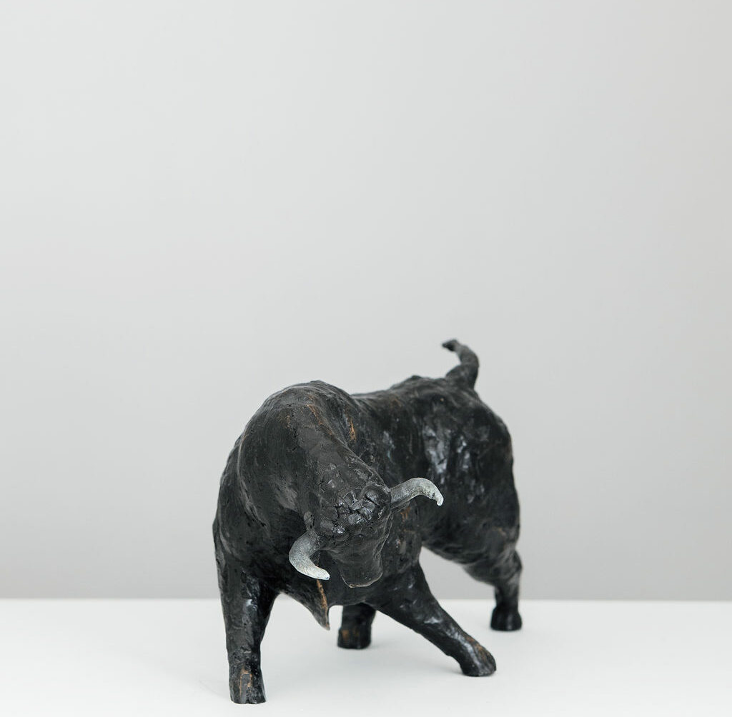 le taureau sculpture bronze face