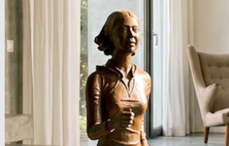 SYLVIE MAGADUR SCULPTURE BRONZE LA JOGGEUSE Décor